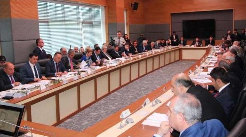 Chp'li Bayır: Bas Cezayı Kes Ağacı Yap &Uuml;st&uuml;ne Villayı