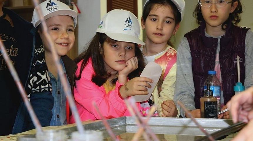 Minik &Ouml;ğrenciler Ebru Sanatını &Ouml;ğrendi