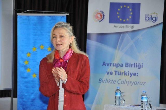 Erasmus Fırsatları Anlatıldı