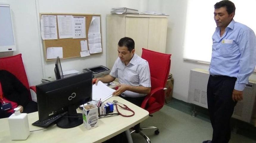 Doktordan, Kendisine S&ouml;zl&uuml; Saldırıda Bulunan Hastaya İlgin&ccedil; Ceza Talebi