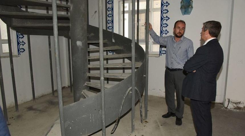 Adil &Ouml;zberk Cami&rsquo;nde Sona Gelindi