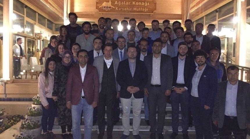 Ak Parti Gen&ccedil;lik Kolları Genel Başkanından Sahur Ziyareti