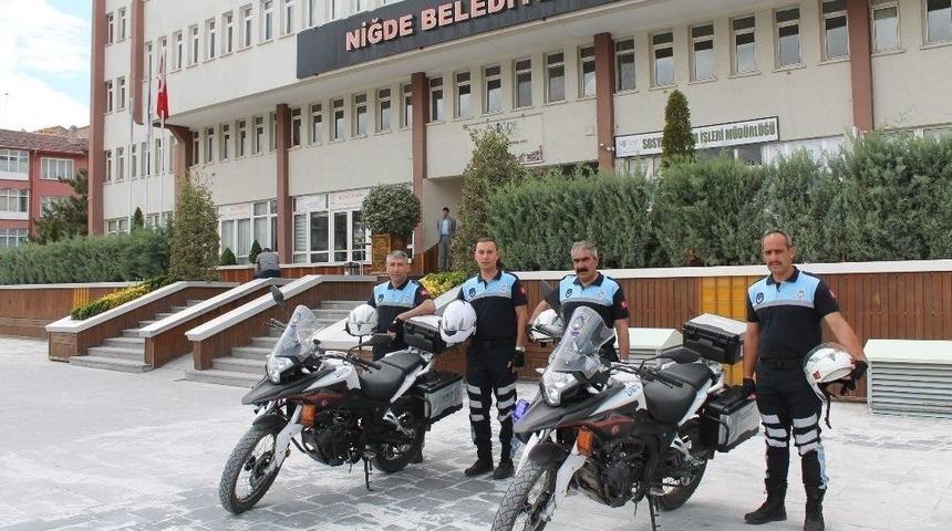 Niğde&rsquo;de Motosikletli Zabıtalar G&ouml;revde