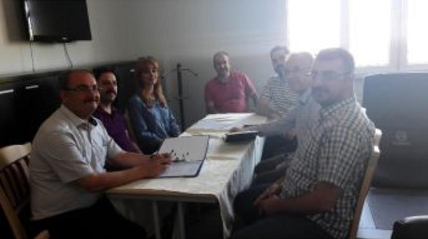 &Uuml;niversitede Kitap Değerlendirme Toplantısı