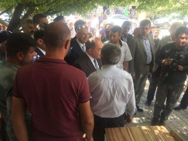 Sağlık Bakanı Recep Akdağ, Tuzluca’da Esnaf Ziyaretinde Bulundu