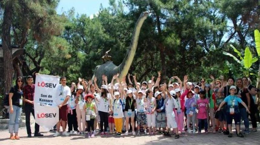 L&ouml;sev'den &Ccedil;ocuklara Dinozorlu Motivasyon