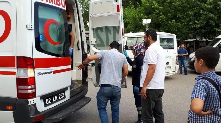 Otomobil İle Motosiklet &Ccedil;arpıştı: 1 Yaralı