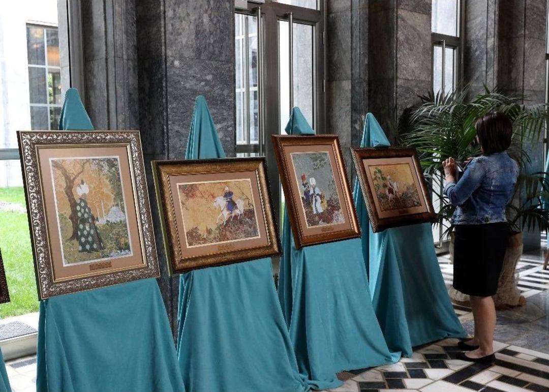Tbmm&rsquo;de "osmanlı Padişahları Ebru Ve Minyat&uuml;r Sergisi" A&ccedil;ıldı