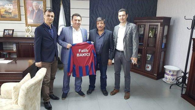 Güneşspor Kulübünden Başkan Bakıcı’ya Hediye Forma