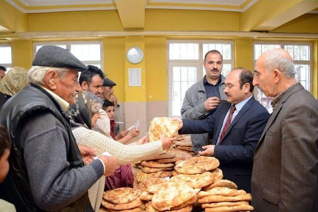 Alaca Belediyesi’nden Günlük 4500 Kişiye Sıcak Yeme