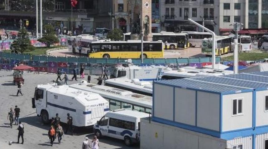 Taksim Meydanı'nda G&uuml;venlik &Ouml;nlemleri