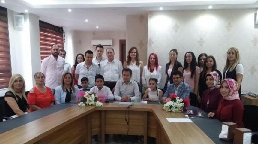 Şırnaklı Hatice 'kahraman T&uuml;rk Askeri' Şiiriyle Ikinci Oldu