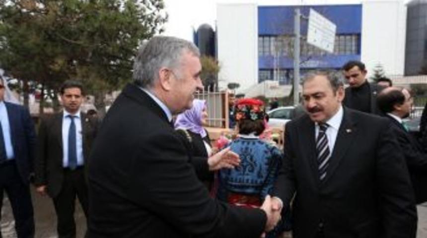 Bakan Eroğlu, Sakarya&rsquo;ya Geliyor