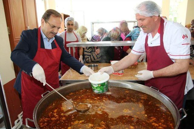 Bafra Belediyesinden 5 Bin Kişiye Yemek Yardımı