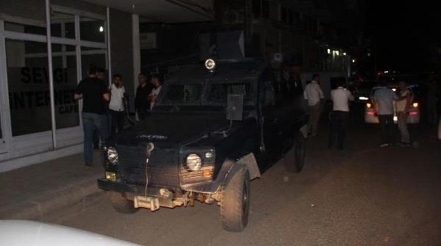 Diyarbakır'da Sokağa El Yapımı Patlayıcı Atıldı