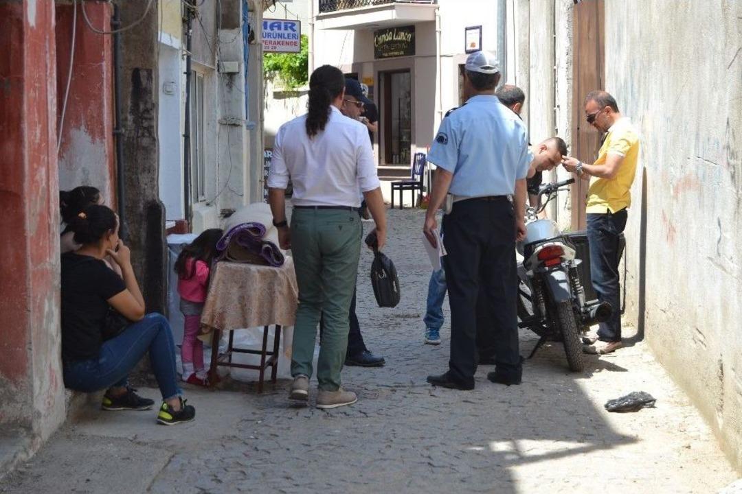 Ayvalık&rsquo;ta Polisten Motosiklet Avı