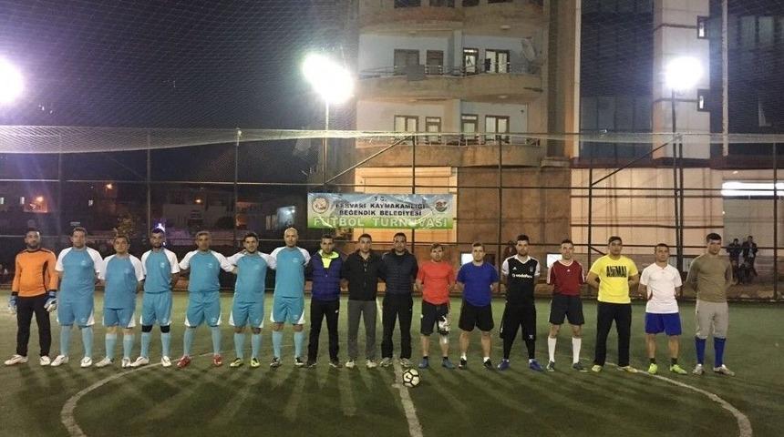 Pervari&rsquo;de Halı Saha Futbol Turnuvası Yapıldı