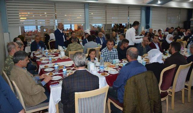 Tatvan’da Şehit Aileleri Ve Gazilere İftar Yemeği 1