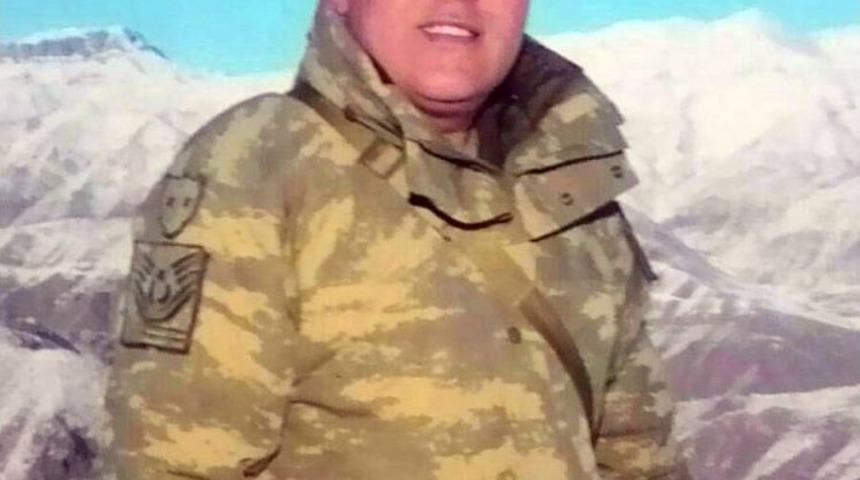 Şehit T&uuml;mgeneral Aydın, Sınır Komutanlığına Atanınca Yaverini De Yanında G&ouml;t&uuml;rm&uuml;ş