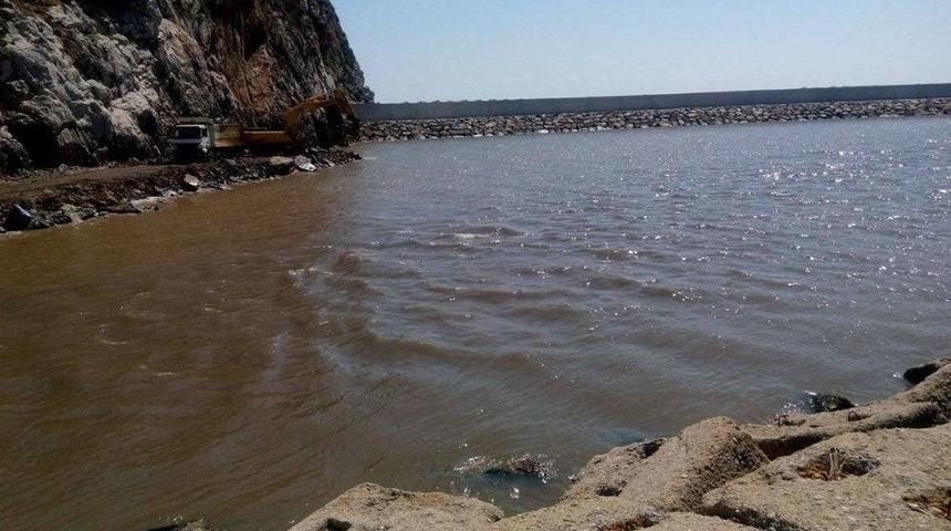 Gazipaşa Yat Limanı Mendireği Tamamlandı