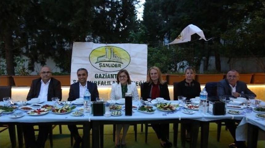 Usta Komedyen Gazianteplilerle Buluştu