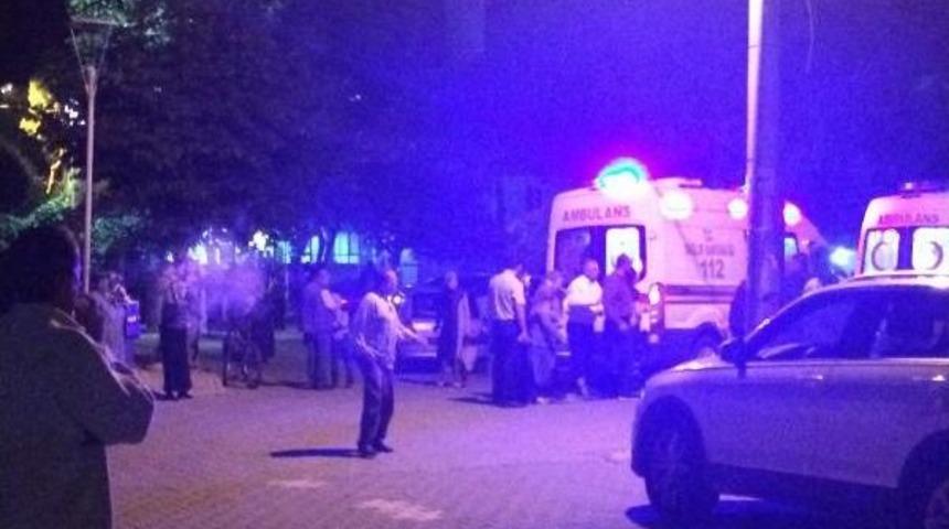 Teravih Namazı Kılan Cemaat Sinek Ilacından Etkilendi