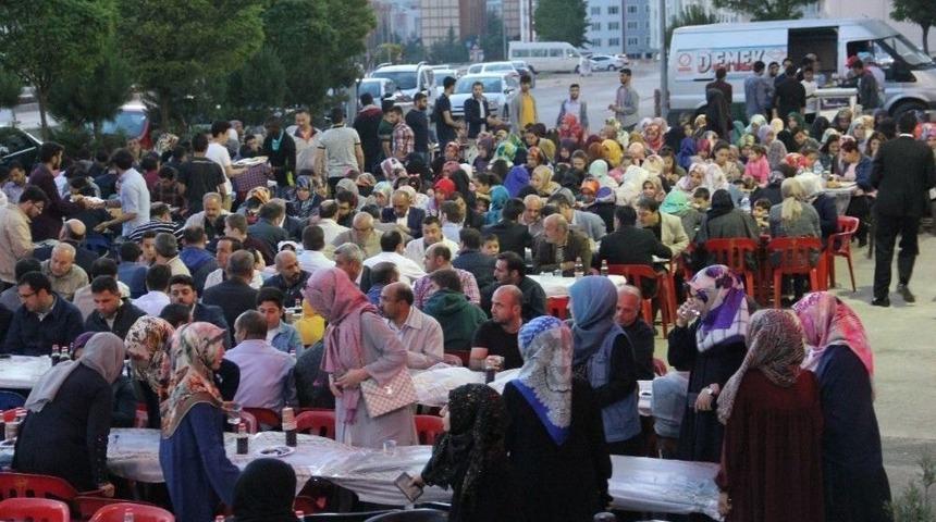 Diriliş Der’den Kilis’te İftar Yemeği