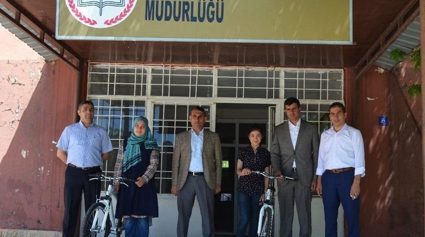 Adilcevaz&rsquo;da Teog Birincileri &Ouml;d&uuml;llendirildi