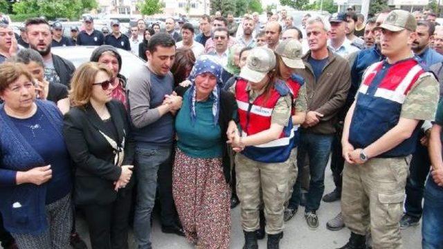 Şehit Yarbay Geçen Yıl Annesine Ev Yaptırmıştı