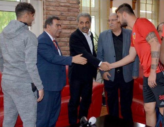 Kayserispor Teknik Direktörü Bakkal: 