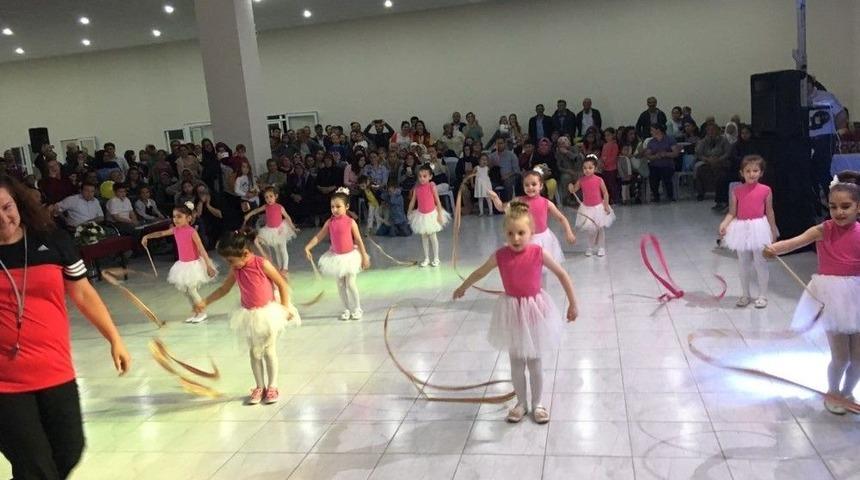 Selendili &Ccedil;ocuklardan Yıl Sonu G&ouml;sterisi