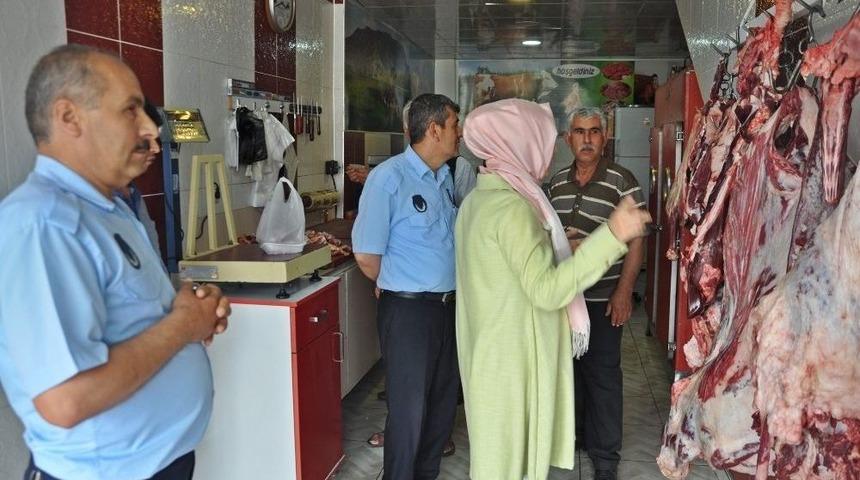 G&ouml;lbaşı&rsquo;nda Zabıtalar Kasapları Denetledi