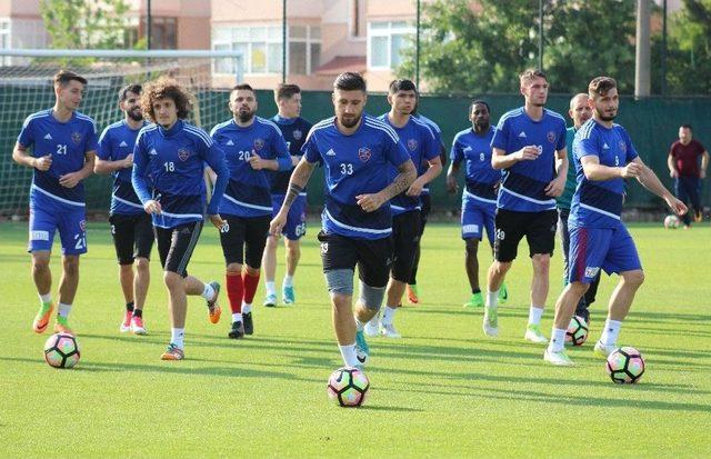 Karabükspor 10 Eksikle Akhisar’a Gitti