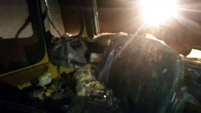 Silvan da Belediyenin Iş Makinesi Kundaklandı 1