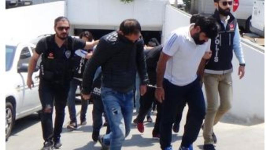 Uyuşturucu Ticaretinden G&ouml;zaltına Alınan 36 Kişiden 27&rsquo;si Adliyeye Sevk Edildi
