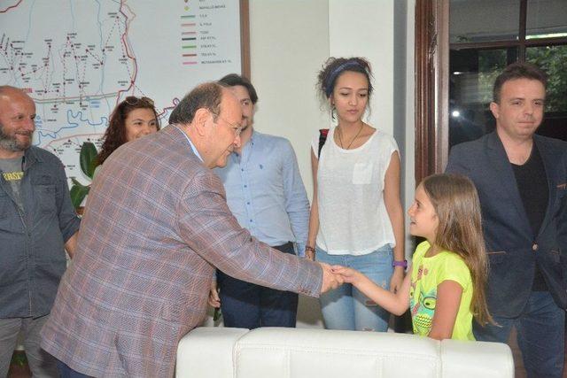 Efeler Belediye Tiyatrosuna Ödül 1