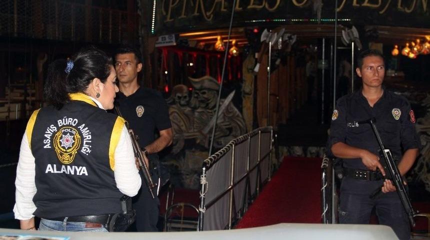 Gezi Teknelerine Narkotik K&ouml;pekli Huzur Operasyonu