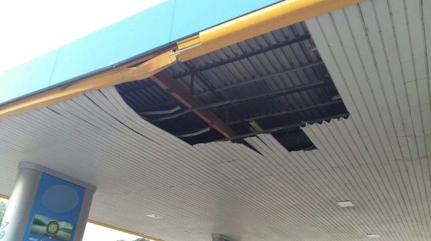 Akaryakıt İstasyonunda Facianın Eşiğinden D&ouml;n&uuml;ld&uuml;