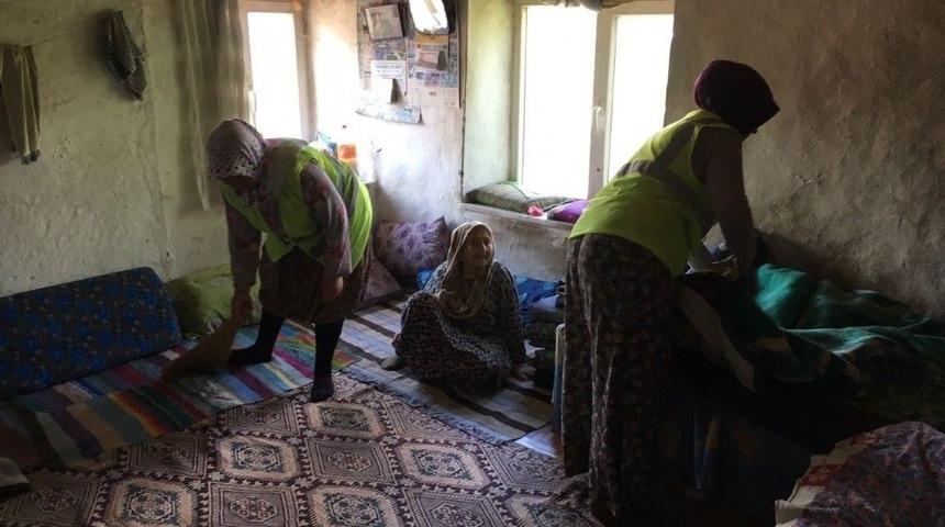 Sındırgı Belediyesi Yaşlıları Sevindiriyor