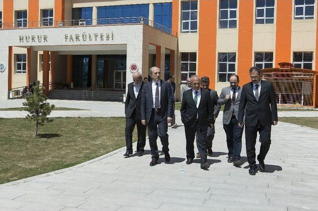 Rekt&ouml;r Prof. Dr. &Ccedil;omaklı: &ldquo;devraldığımız Bayrağı Daha Yukarı Taşıyacağız&rdquo; 1