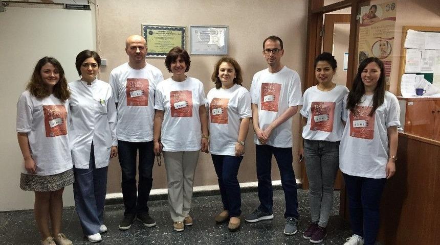 Tıp Fak&uuml;ltesi &Ouml;ğrencilerine Ve Hastalara &lsquo;ben&rsquo; Taraması