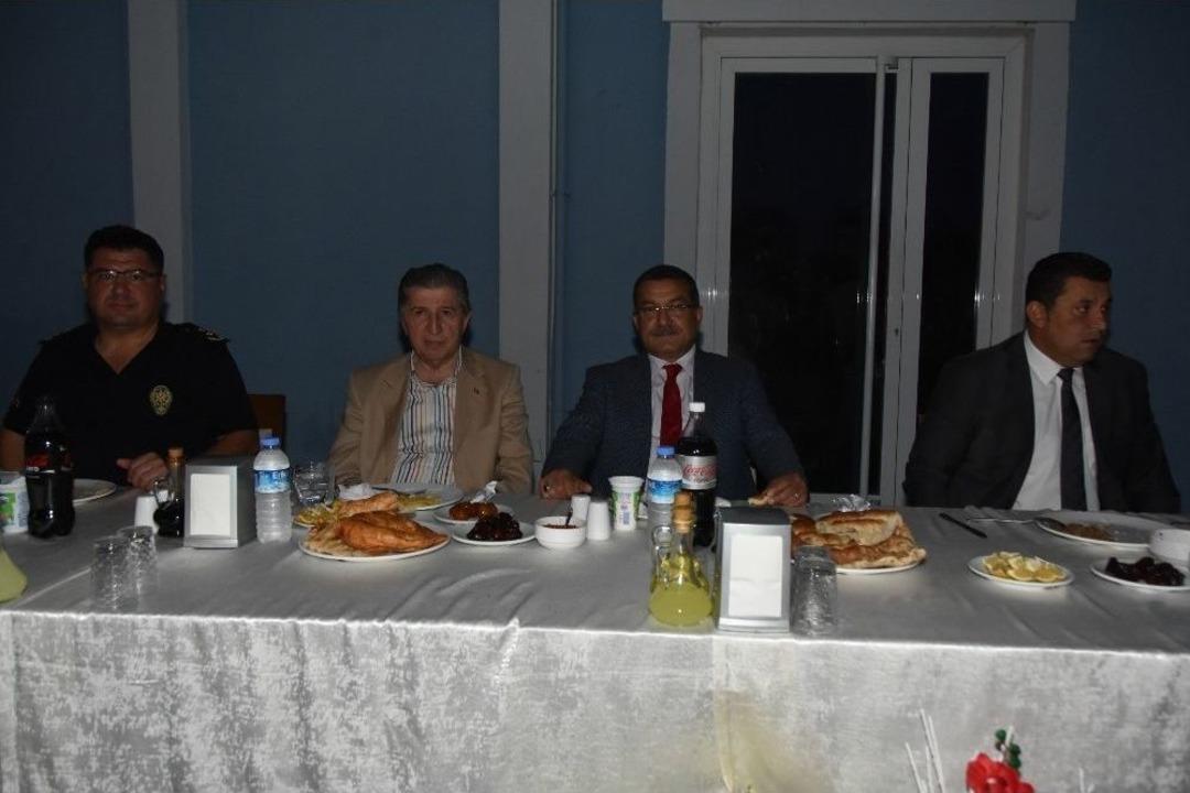 G&ouml;rev Başındaki Polise İftar