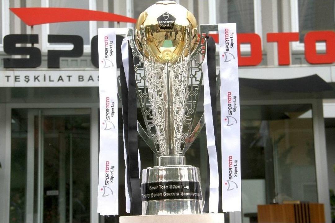 Şampiyonluk Kupası İstanbul&rsquo;a Uğurlandı