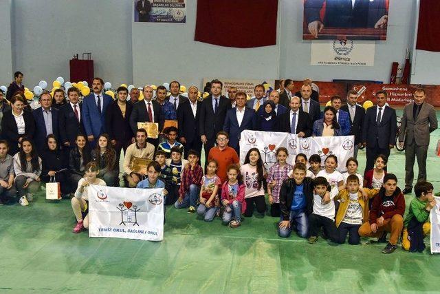 Beslenme Dostu 8 Okula 124 Bisiklet Hediye Edildi 2