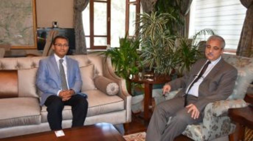 Alaşehir Kaymakamlığına Atanan U&ccedil;kun G&ouml;reve Başladı