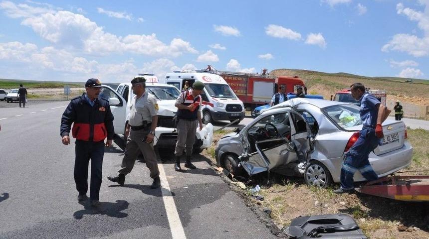 Yozgat&rsquo;ta Trafik Kazası: 1 &Ouml;l&uuml;, 3 Yaralı