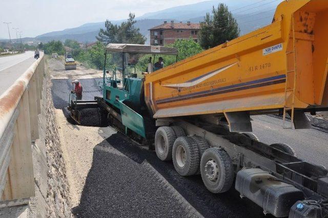 Karabük’te Asfalt Çalışmaları Sürüyor