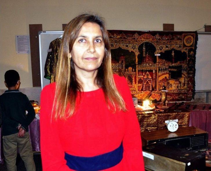 Hazreti Muhammed’in Hayatını Anlatan 300 Yıllık El Yazması Kitap Büyük İlgi Gördü G2