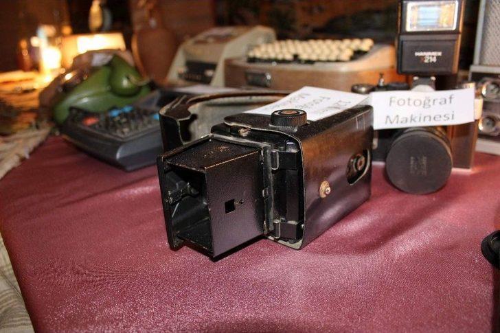 Hazreti Muhammed’in Hayatını Anlatan 300 Yıllık El Yazması Kitap Büyük İlgi Gördü G4