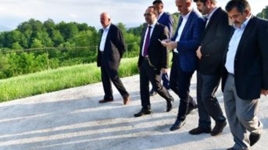 Tekkiraz&rsquo;da Beton Yol &Ccedil;alışmaları